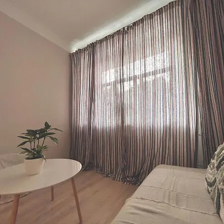 Apartment 一one Home一flat In Centrs