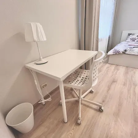 一one Home一flat In Centrs Apartment *